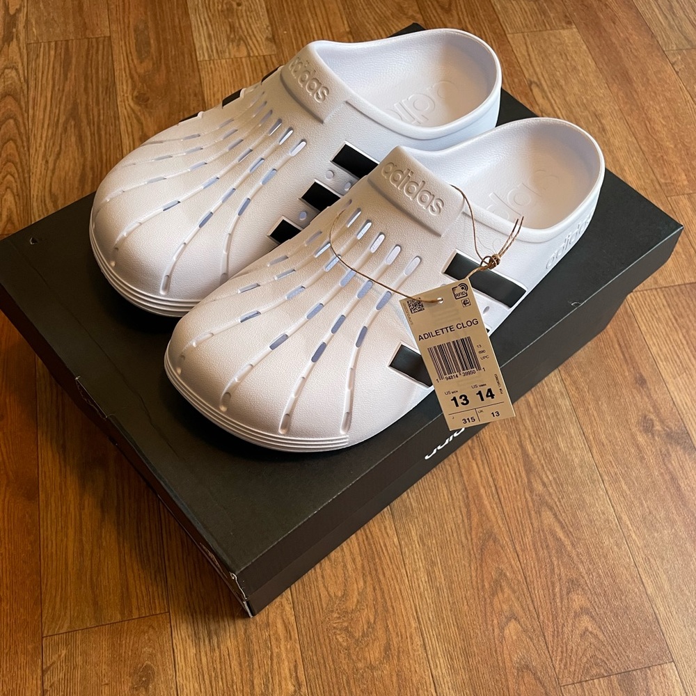 adilette clog